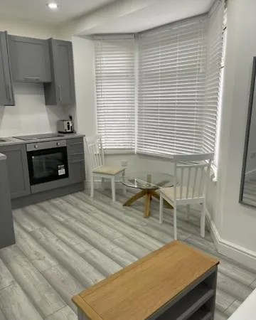 East London Apartments Self Check In Esterno foto