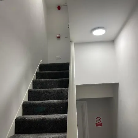 East London Apartments Self Check In Esterno foto