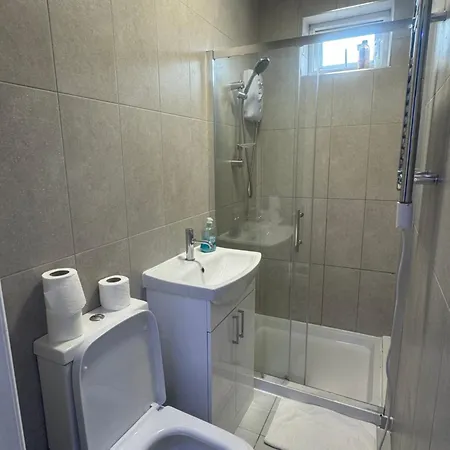 East London Apartments Self Check In Esterno foto
